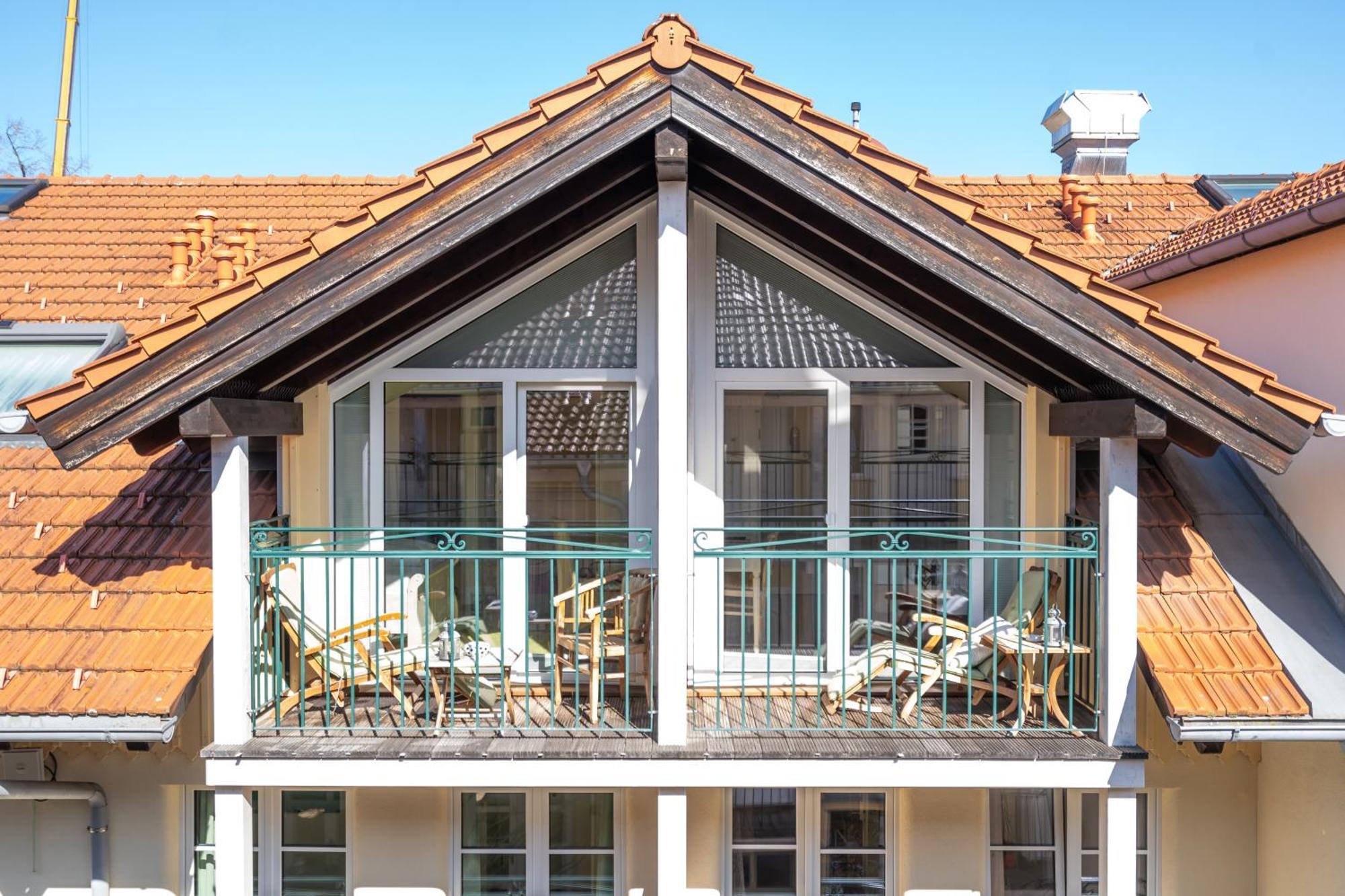Landhaus Hotel Wolfratshausen Exterior photo