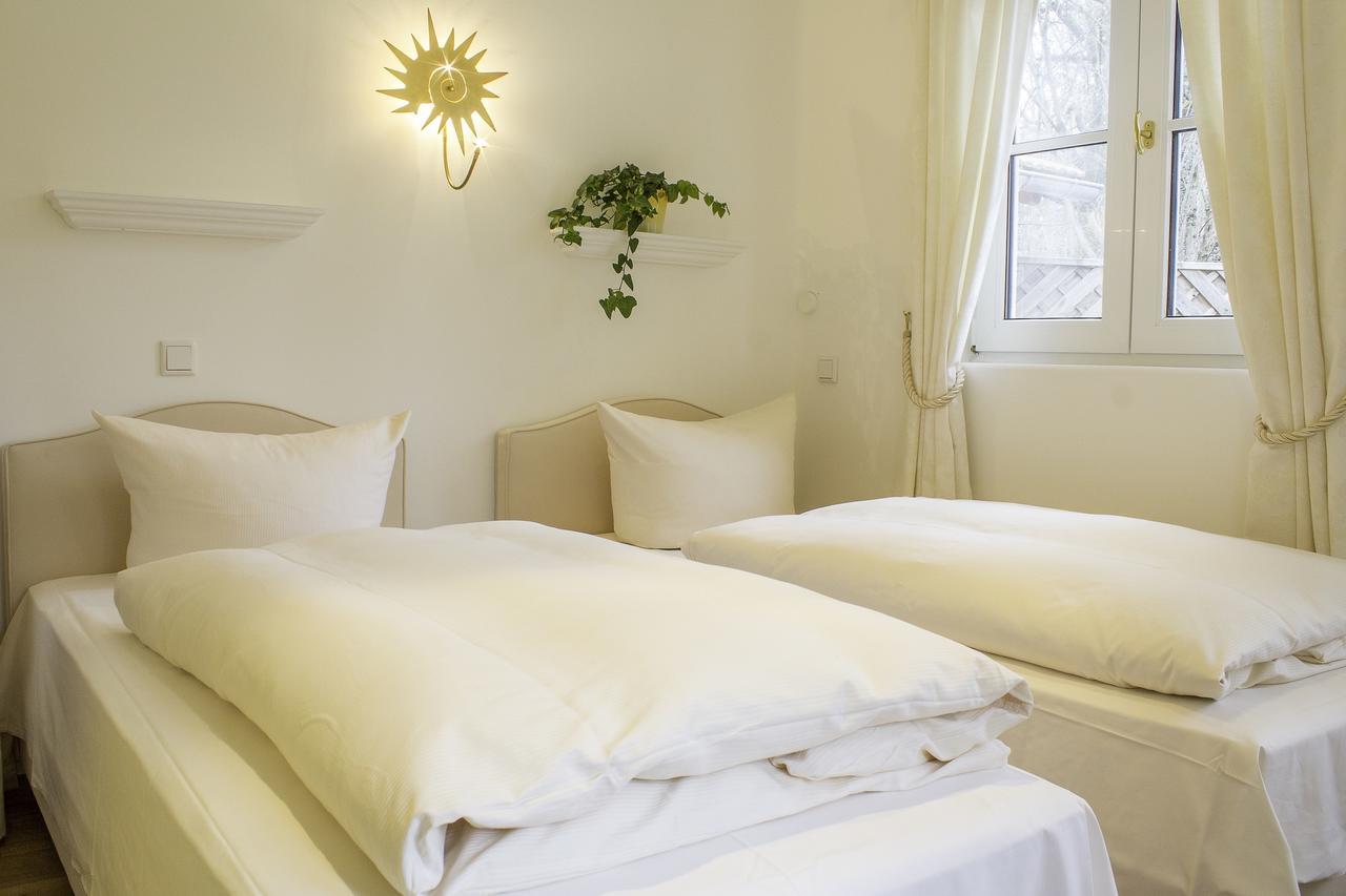 Landhaus Hotel Wolfratshausen Room photo