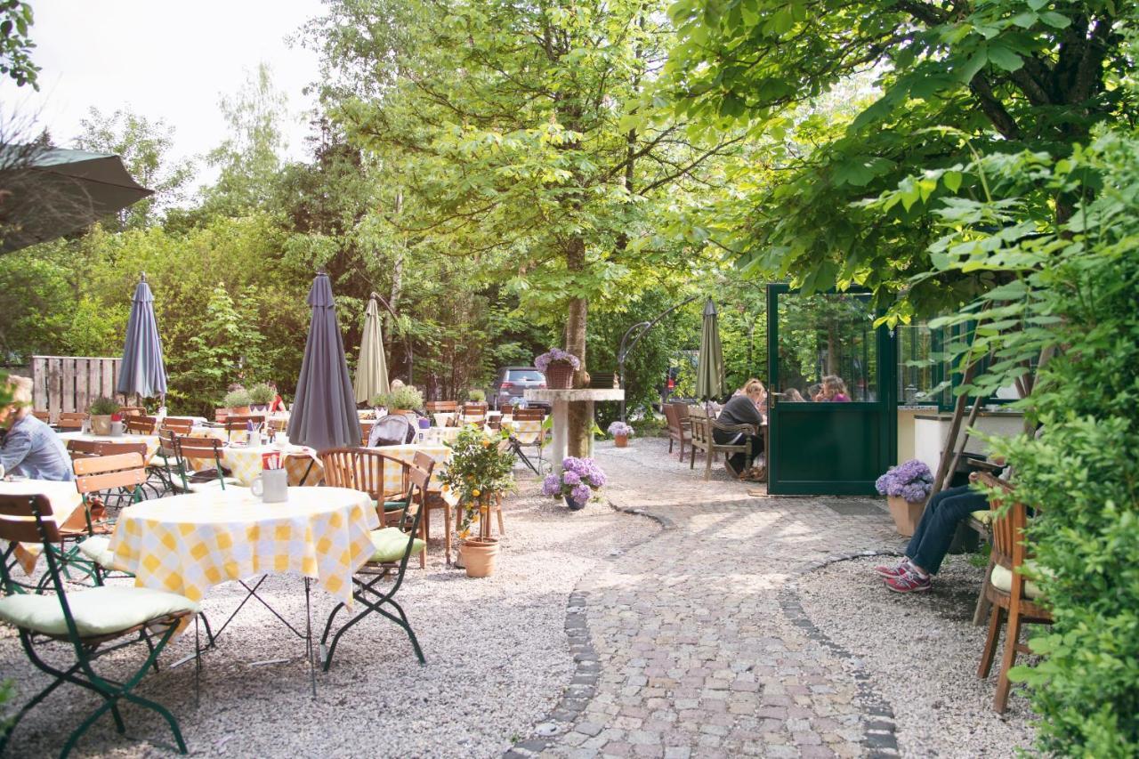 Landhaus Hotel Wolfratshausen Exterior photo